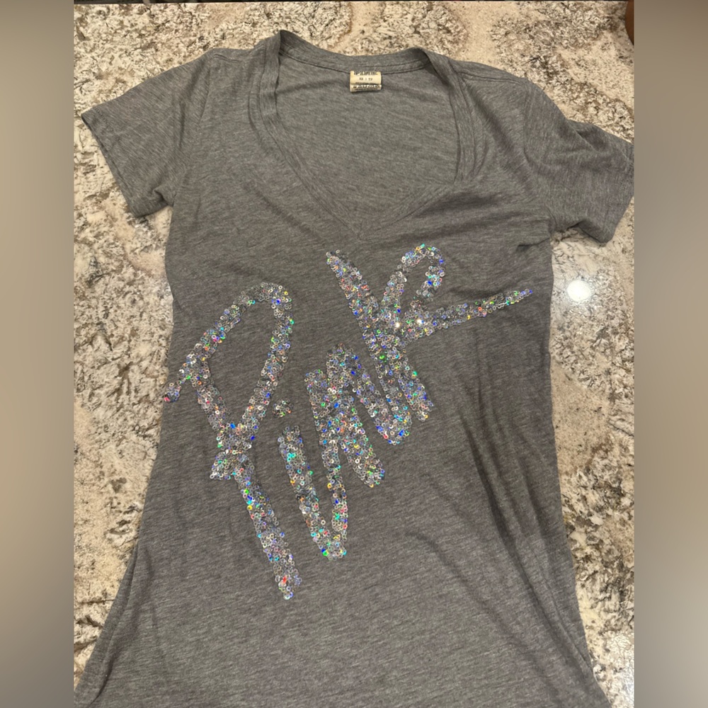 PINK Victoria's Secret Gray Tee with Glitter Logo